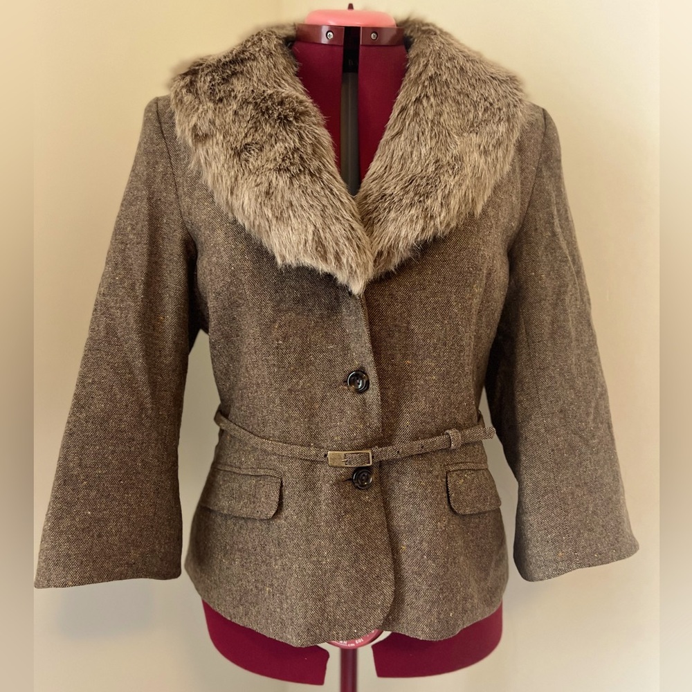 Vintage Le Chateau L women’s wool suit
